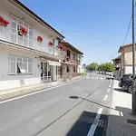 公寓 2 *